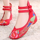 Mid Heel Peacock Embroidery Shoes (Red)