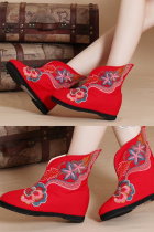 Low Heel Floral Embroidery Mid Height Boots (Red)