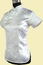 Short-sleeve Plumb Blossoms Embroidery Mandarin Blouse (RM)