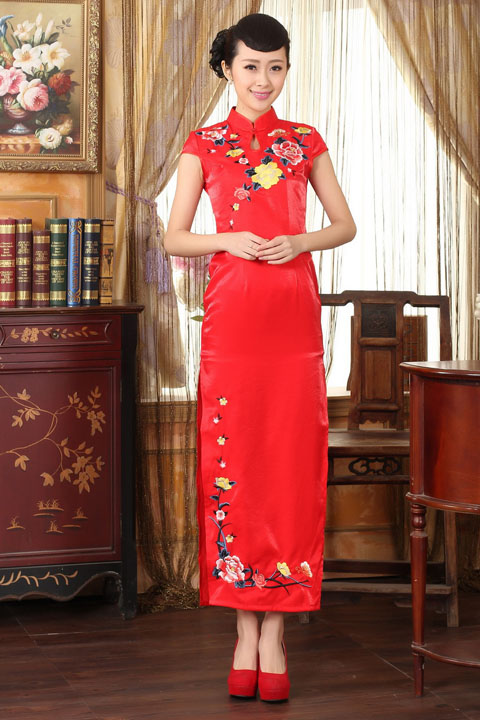 Long-length Cup-sleeve Embroidery Cheongsam (RM)