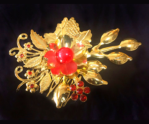 Golden Hairgrip with Ruby