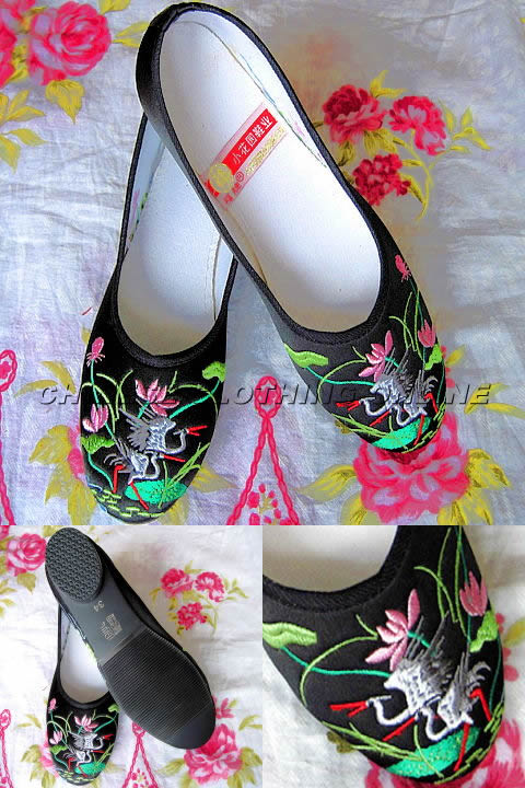 Low Heel Crane and Flower Embroidery Shoes (Multicolor)